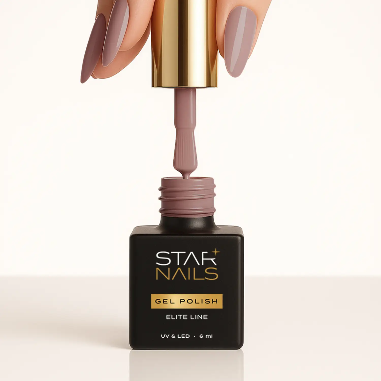 UV/LED Gel Polish Elite Line Body Glow &ndash; aplikace hněd&eacute;ho gel laku